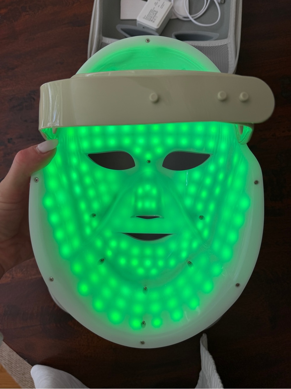 Women’s LED Face Mask — Rose Gold/White - Picture 6 of 11
